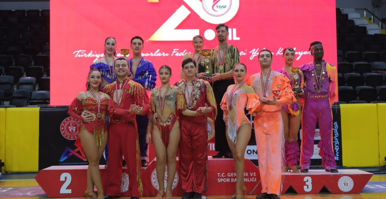 Mersin'de Karayip Danslar-Salsa Yarışması Coşkusu