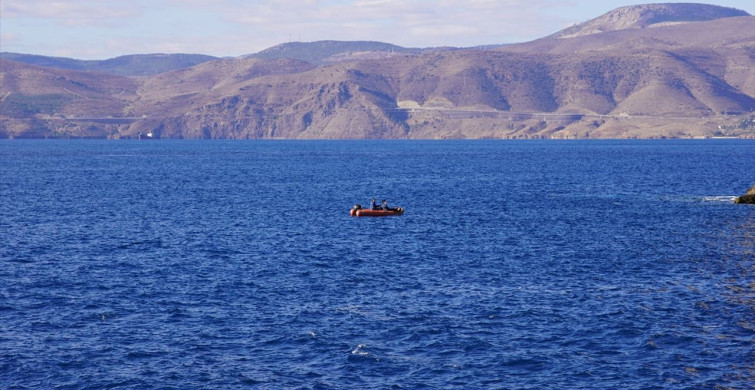 Mersin'de Kayalıklarda Mahsur Kalan Keçi Kurtarıldı