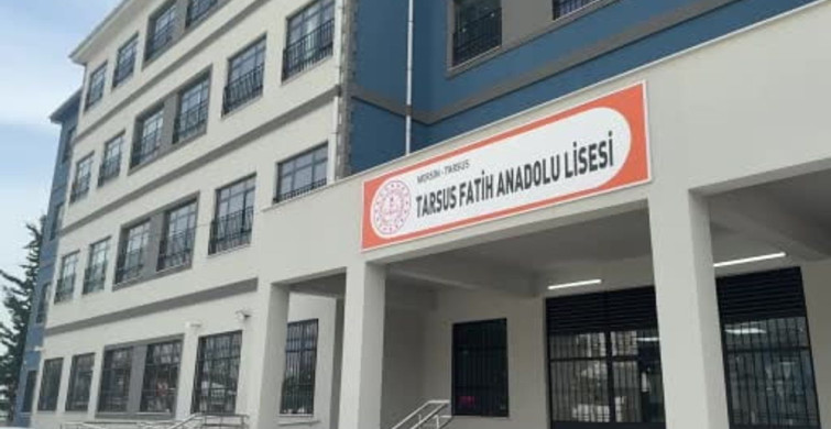 Mersin'de Lise Öğrencisi Silahla Yakalandı