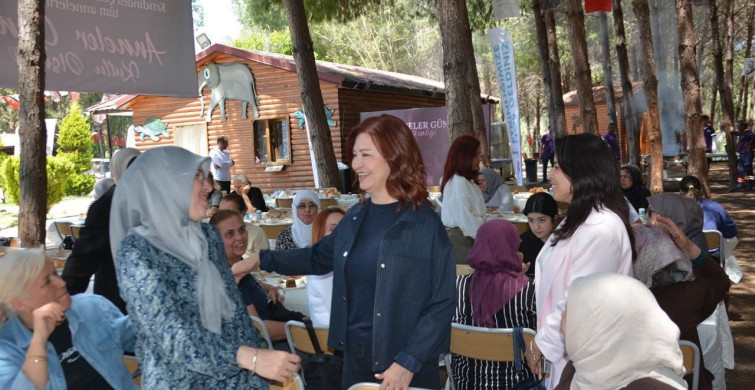 Mersin'de Şehit Anneleri İçin Anlamlı Anneler Günü Programı