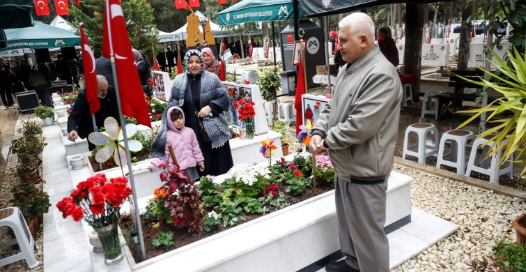 Mersin'de Şehitlik Ziyareti Yapıldı