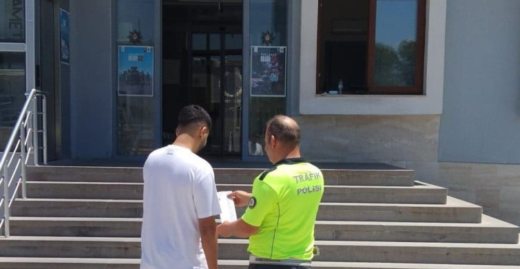 Mersin'de trafiği tehlikeye düşüren minibüs sürücüsüne ceza kesildi