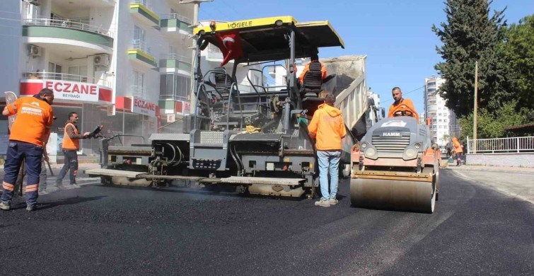 Mersin'de Yeni Mahalle Yolu Yenilendi