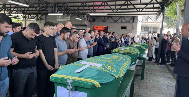 Mersin'deki Vahşet Olayı Sonrası Cenaze Töreni Düzenlendi