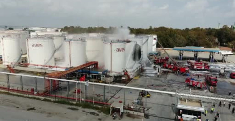 Mersin'deki Yağ Fabrikasında Yangın: Havadan Görüntüler Elde Edildi