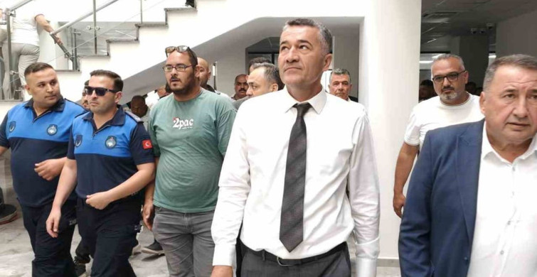 Mersin'in silifke ilçesinde belediye başkan vekilliğine CHP'li Oğuzhan Kökten seçildi