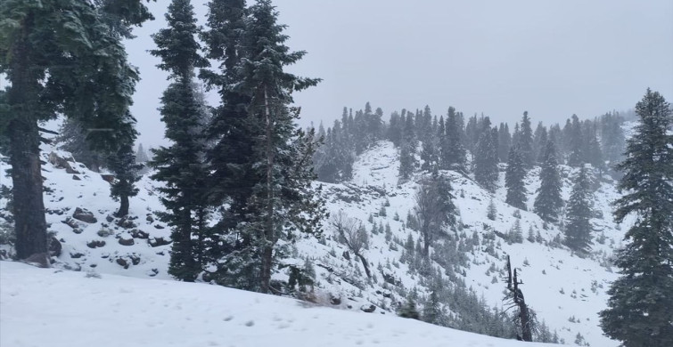 Mersin'in Yüksek Kesimlerinde Kar Yağışı Etkili