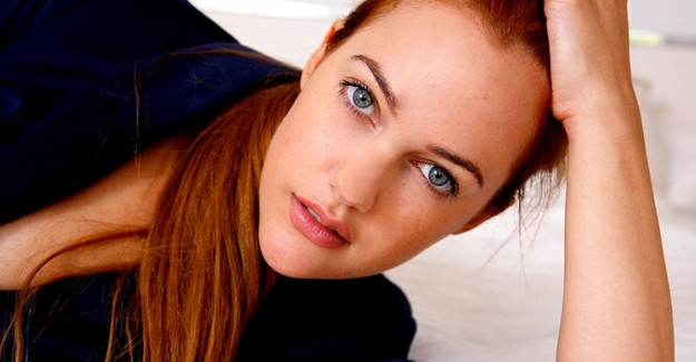 Meryem Uzerli Makyajsız Fotoğrafını Paylaştı