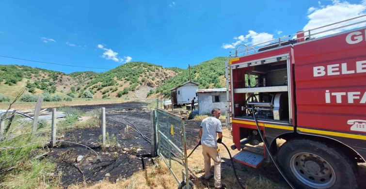 Meşedalı köyünde tarlada çıkan yangın kontrol altına alındı