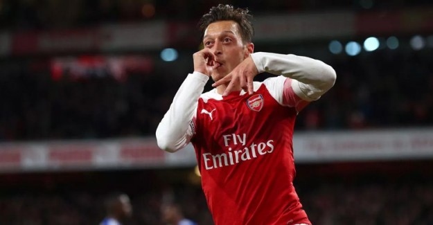'Mesut Özil, 2021'de Fenerbahçe'ye Gidecek'