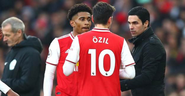 Mesut Özil Neden Oynamıyor? Arteta Açıkladı!