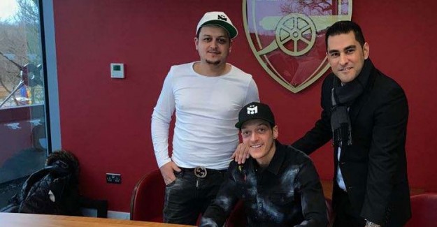 Mesut Özil'in Menajerinden Sert Sözler!