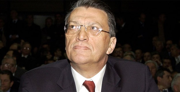 Mesut Yılmaz'dan Avusturya Televizyonuna Kapak Gibi Cevaplar