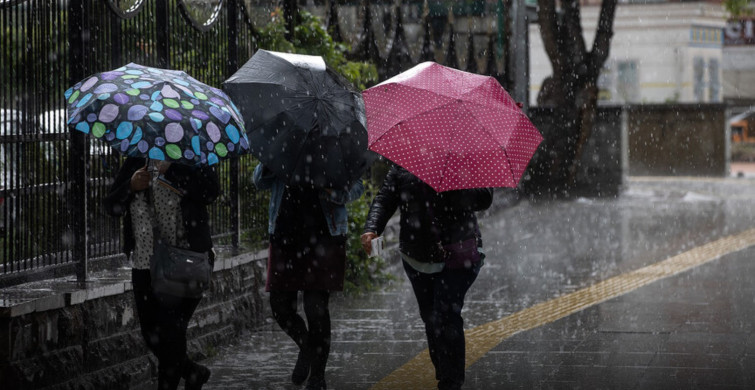 Meteoroloji Uyardı: 3 Gün Boyunca Kuvvetli Yağış Geliyor