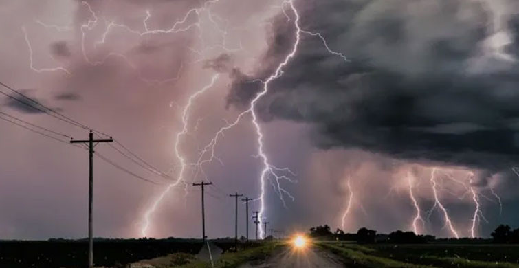 Meteoroloji Uyardı: Yer Yer Fırtına Olacak