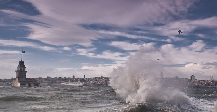 Meteoroloji'den İstanbul İçin Fırtına Uyarısı