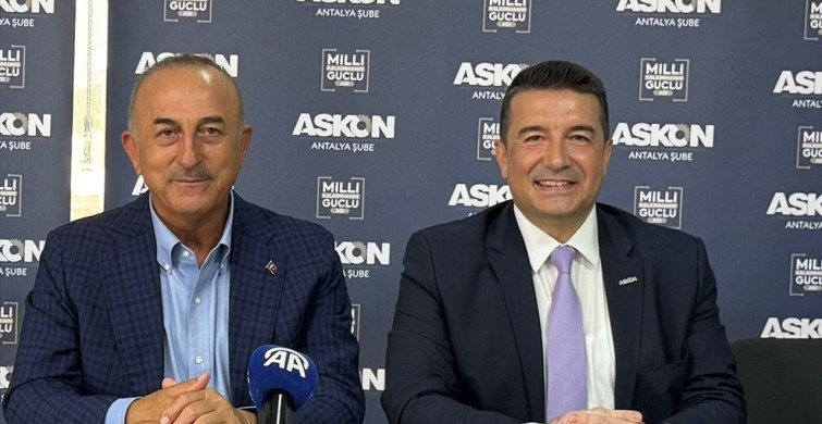 Mevlüt Çavuşoğlu, Antalya'da İş Dünyasıyla Buluştu