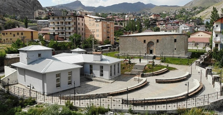 Meydan Medresesi'nde Ücretli Çekim Dönemi Başladı