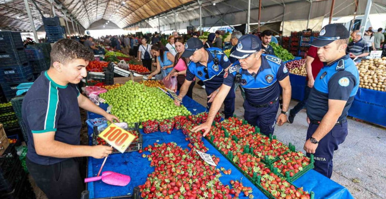 Mezitli Zabıtasından Semt Pazarlarına Sıkı Denetim