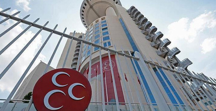 MHP'de 7 İsim Parti Üyeliğinden Çıkarıldı