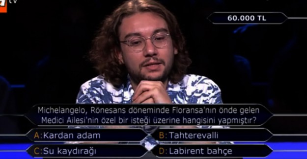 Michelangelo, Rönesans Döneminde Floransa'nın Önde Gelen Medici Ailesi'nin Özel Bir İsteği Üzerine Hangisini Yapmıştır?