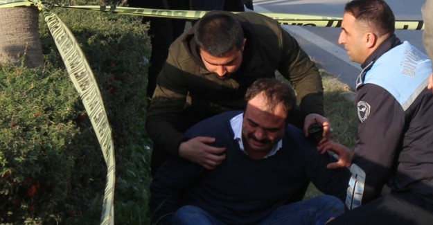 Midibüsün Çarptığı Kadın Öldü! Eşi Ve Oğlu Gözyaşlarına Boğuldu