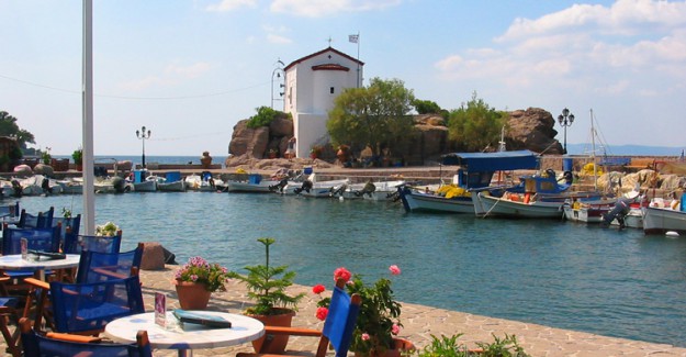 Midilli Adası'na Nasıl Gidilir?