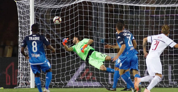 Milan Beraberliği Seviyor!