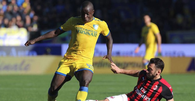 Milan, Frosinone Deplasmanından 1 Puanla Döndü! 