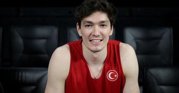 Milli basketbolcu Cedi Osman, Dünya Kupası İle Açıklama Yaptı