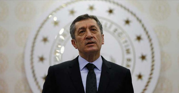 Milli Eğitim Bakanı Selçuk'tan 'Rehber Kitap' Açıklaması