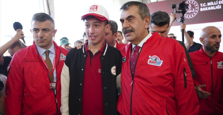 Milli Eğitim Bakanı Tekin, TEKNOFEST'i Ziyaret Etti