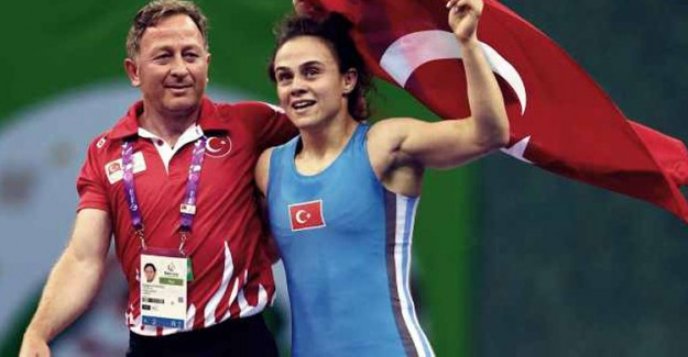 Milli Güreşçi Elif Jale Yeşilırmak Avrupa Şampiyonu Oldu