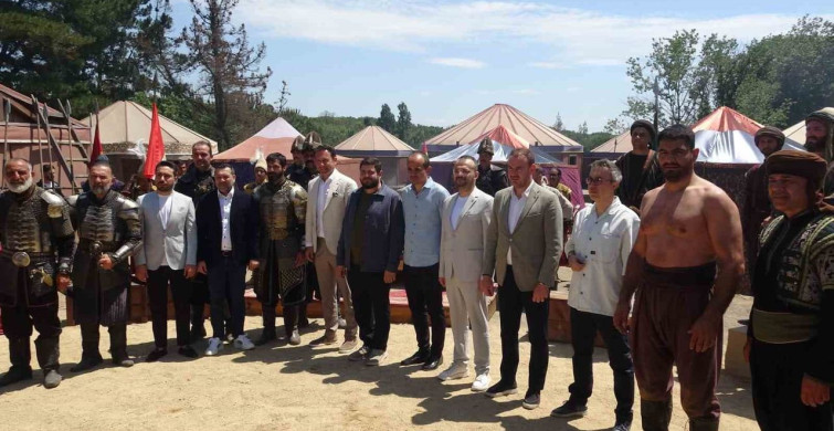 Milli Güreşçiler Taha Akgül ve Rıza Kayaalp, 'Mehmed: Fetihler Sultanı ...
