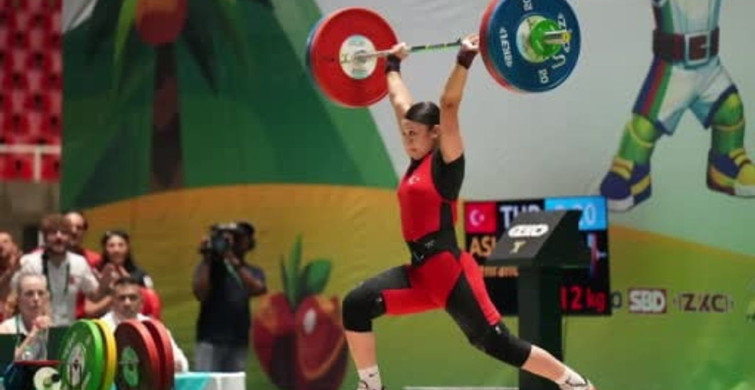 Milli halterci zehranur aslan, dünya şampiyonu oldu