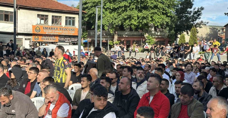 Milli maç heyecanı çankırı'da dev ekranda yaşanıyor