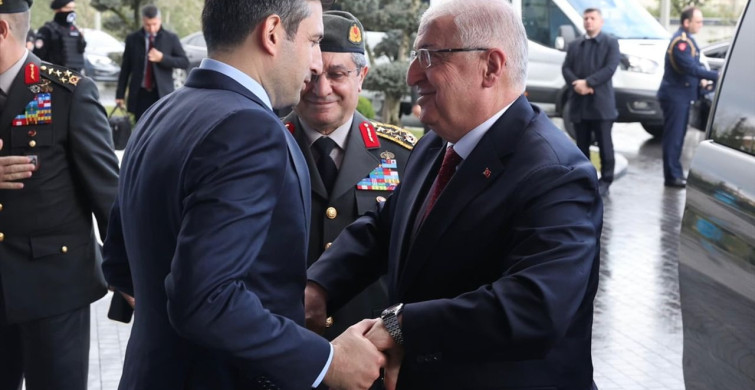 Milli Savunma Bakanı Güler, Özdemir Bayraktar Belgeseli Gösterimine Katıldı