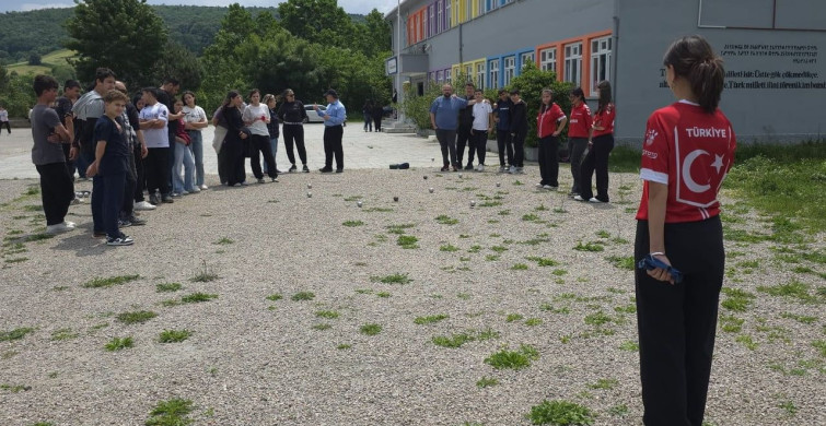 Milli Sporcular Gökçeboğaz'da Bocce Tanıttı