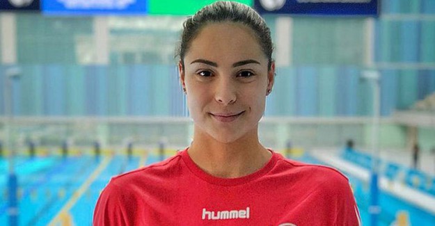 Milli Yüzücü Avramova Yarı Finale Yükseldi!