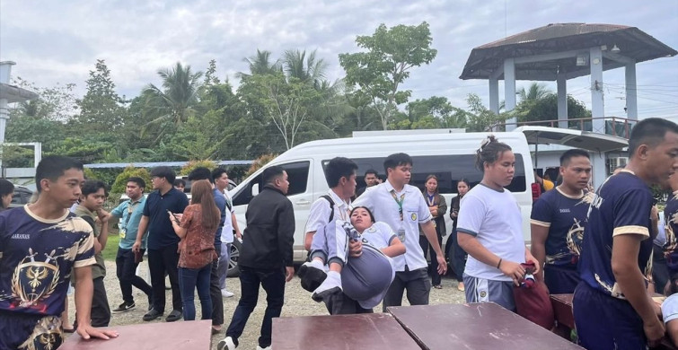 Mindanao Adası Açıklarında 7,4 Büyüklüğünde Deprem