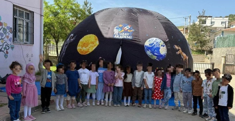 Minik Astronotlar Uzayı Keşfediyor