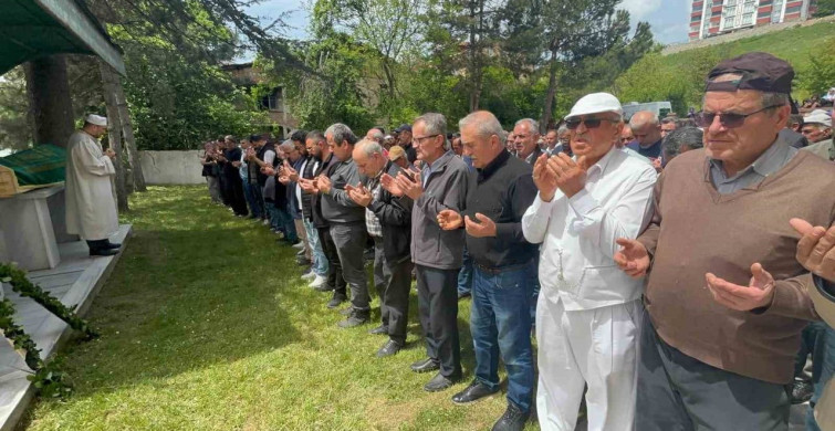 Minik Burak’ın Dedesine Veda Anları