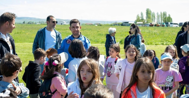 Minik Öğrenciler Havacılıkla Tanıştı