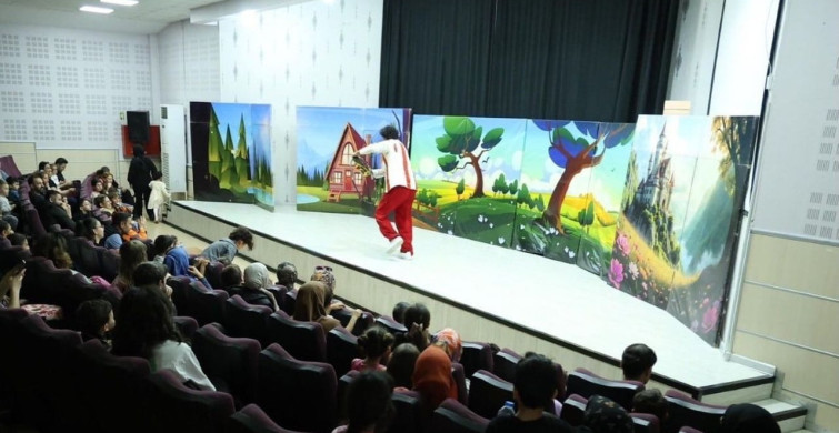 Miyav Karnavalı ile Hayvan Sevgisi Sahnede Canlandı