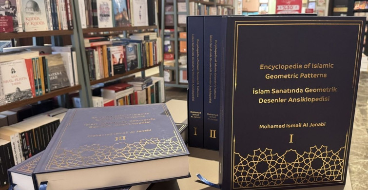 Mohamad Ismail Al Janabi, İstanbul'da 'İslam Sanatında Geometrik Desenler Ansiklopedisi' ile Okurlarıyla Buluştu