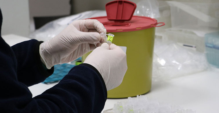Moleküler Testler, Kanser Hastalarının Ömrünü Uzatmayı Hedefliyor