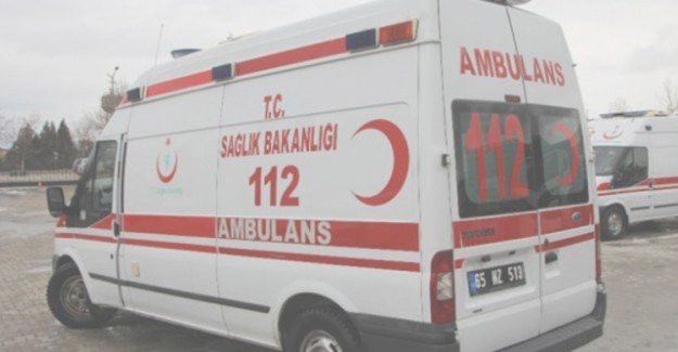 Motor İle Otomobil Çarpıştı: 1 Ölü 1 Yaralı 