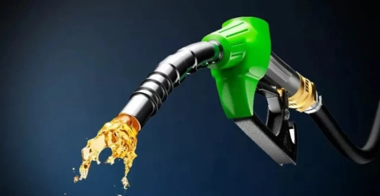 Motorin ve benzin fiyatlarında indirim: Sürücülerin yüzü güldü!