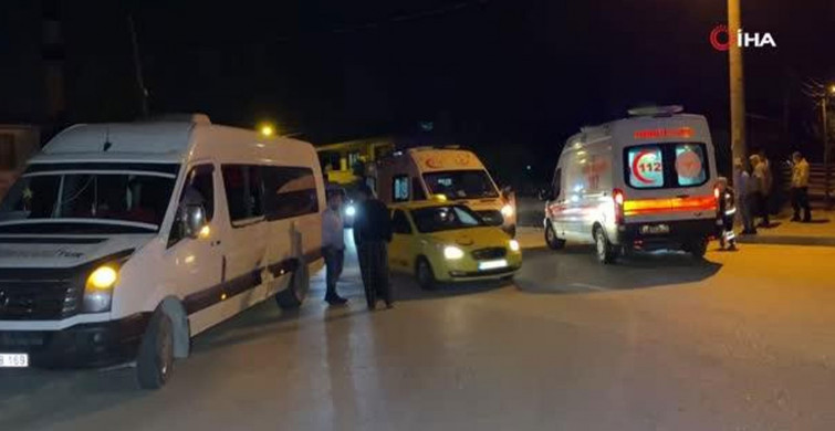 Motosiklet İle Minibüs Kafa Kafaya Çarpıştı: 2 yaralı