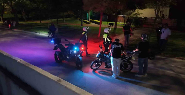 Motosiklet Sürücülerine Caddebostan'da Cezai İşlem